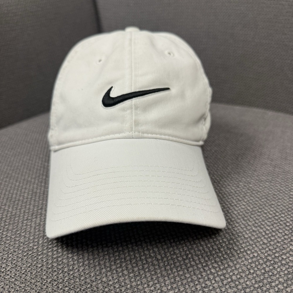 Vintage‎ Nike Fit Hat  Mens White Swoosh Strapback Cap Running Outdoor